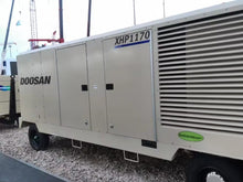 Load image into Gallery viewer, DOOSAN 1000 cfm portable diesel screw air compressor
